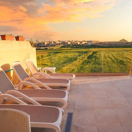 Inni Holiday Home With Infinity Pool Għarb Kültér fotó