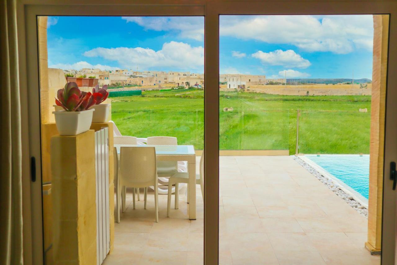 Inni Holiday Home With Infinity Pool Għarb Kültér fotó