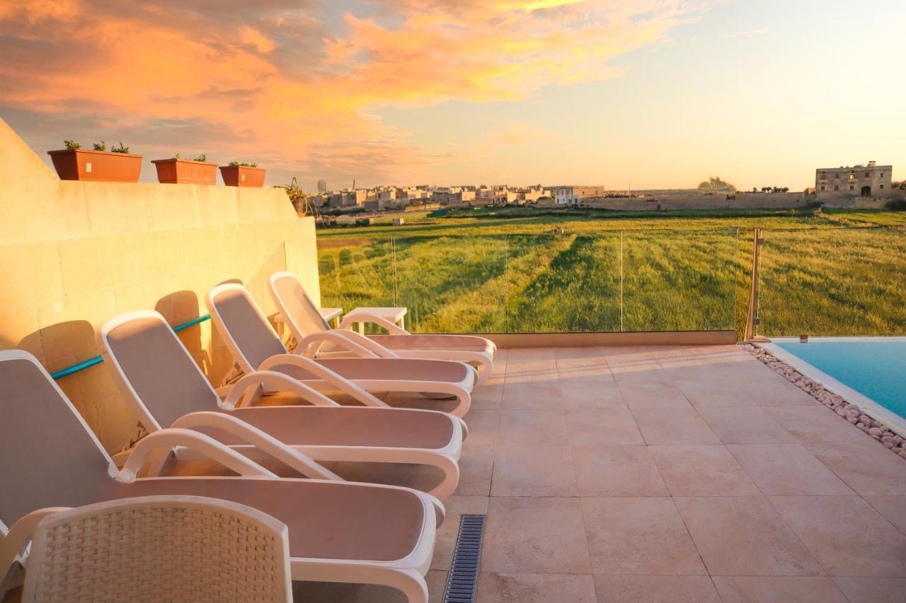 Inni Holiday Home With Infinity Pool Għarb Kültér fotó