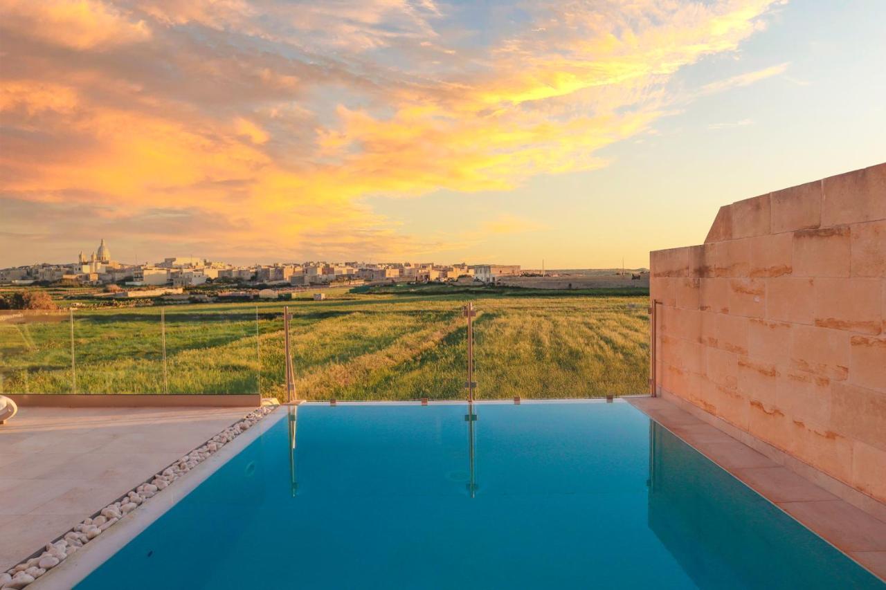 Inni Holiday Home With Infinity Pool Għarb Kültér fotó